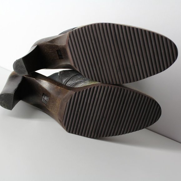 ICON Los Angeles Leather shoes slip on heels mules sz 9.5 cute dog PUG art Jeon - Picture 13 of 16